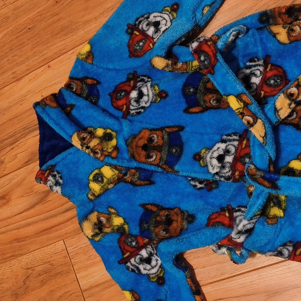 Boys Robe - Picture 2 of 4